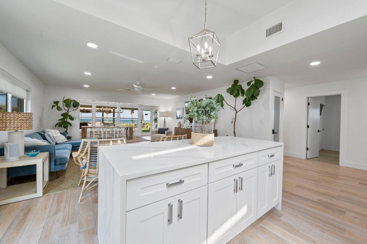 Vista Del Mar Oceanfront Home Stunning Views Backyard Oasis شاطئ كوكوا المظهر الخارجي الصورة